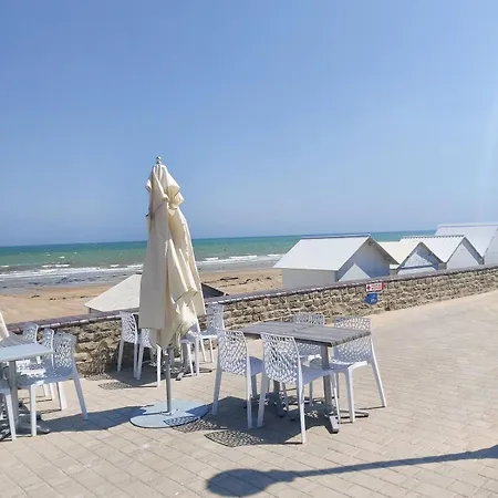 Petit Pierre * Saint-Aubin-Sur-Mer (Calvados)